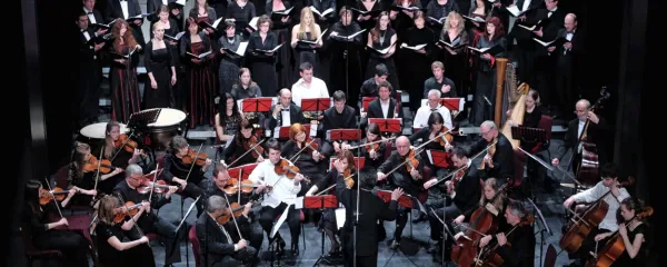 Gledališče Koper, Društvo prijateljev glasbe, 50. koncertna sezona 
Društva prijateljev glasbe, 797. koncert, Slavnostni sklepni koncert cikla, MePZ Obala Koper, dirigent Sebastjan Vrhovnik, Obalni 
komorni orkester dirigent Marko Vatovec, solistka Alja Velkaverh 
flavta.

