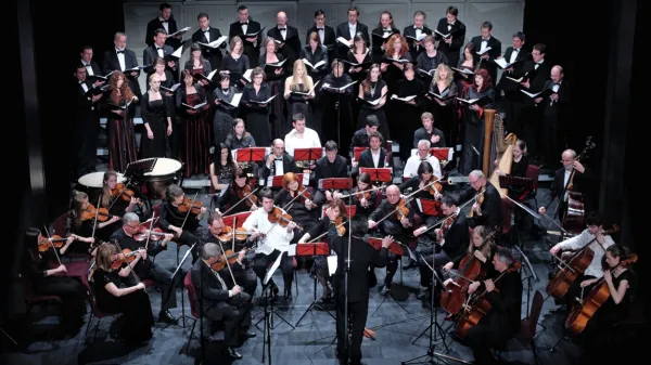 Gledališče Koper, Društvo prijateljev glasbe, 50. koncertna sezona 
Društva prijateljev glasbe, 797. koncert, Slavnostni sklepni koncert cikla, MePZ Obala Koper, dirigent Sebastjan Vrhovnik, Obalni 
komorni orkester dirigent Marko Vatovec, solistka Alja Velkaverh 
flavta.

