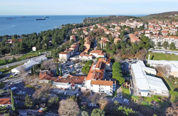 Ankarančani, ki prosijo za občinsko socialo pomoč, najtežje 
plačujejo hrano, ogrevanje in šolske potrebščine. 