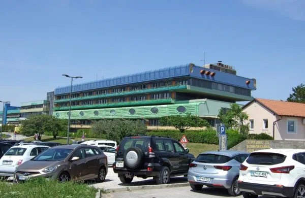 Izolsko bolnišnico in državo, njeno ustanoviteljico, čaka prihodnji 
dve leti največji zalogaj - obnova, širitev in preureditev centralnega operacijskega bloka z oddelkom intenzivne nege. 