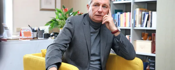 (INTERVJU) Borut Pahor: “Če bi bil nedorasel in nezrel politik, bi se lahko maščeval Janezu Janši”