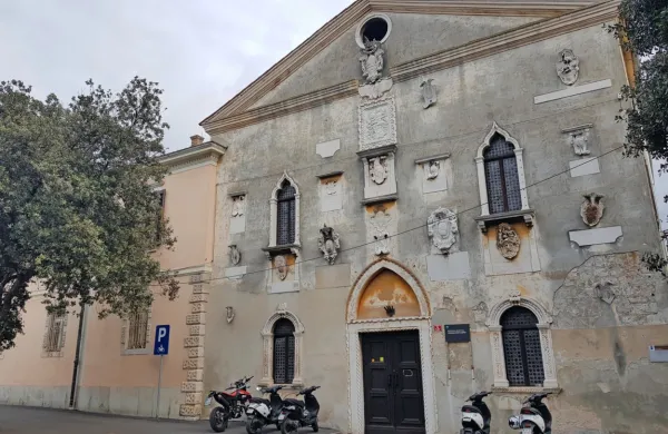 Palača Fontico bi rešila prostorsko stisko, ki pesti Glasbeno šolo 
Koper. 