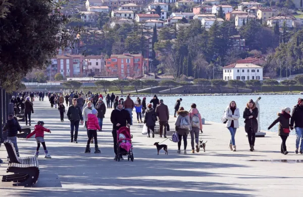 Vsaj 1500 ljudi bo letos od občine Koper prejelo socialno 
pomoč. 