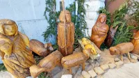 Lesene svetopisemske figurice na Sveti Gori.