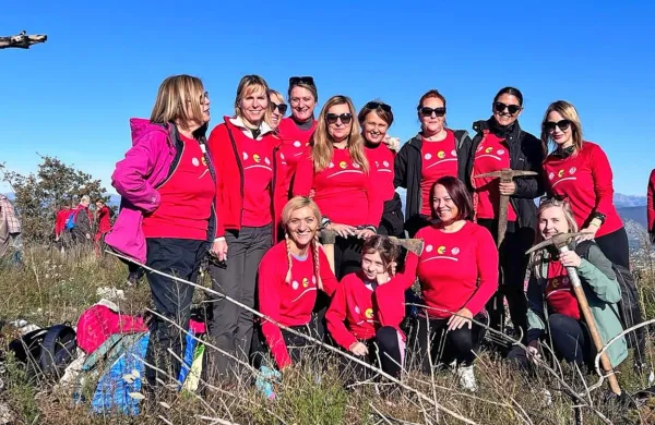 Članice kluba so se izkazale tudi v akciji pogozdovanja na Krasu. 