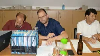 Bivši podžupan Domen Uršič, župan Gašper Uršič in direktor 
uprave občine mag. Oton Lahajnar (od leve) lani, ko so bili še 
harmonično vodstvo občine.
