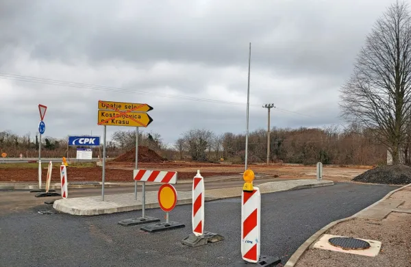 Drugo Krožišče v Komnu bo predvidoma zaključeno do 18. 
januarja.
