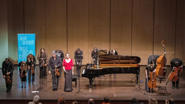 V Kulturnem domu Nova Gorica so priredili še zadnji koncert cikla 
Glasba brez meja “Od Veszpréma 2023 do GO! 2025” v letu 
2023.