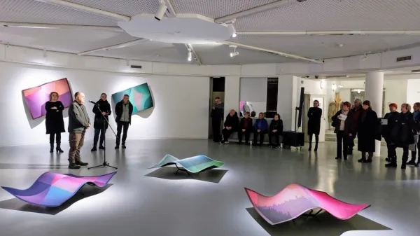 Razstava bo na ogled do 17. januarja.