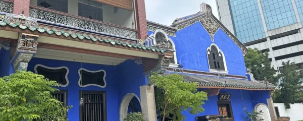 Modra hiša - Blue Mansion