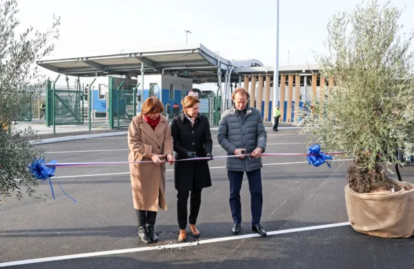 (FOTO) Nov kamionski terminal je odprt