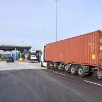 (FOTO) Nov kamionski terminal je odprt