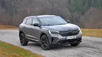 Renaultovci so pred leti zelo hitro ugotovili, da kadjar ni pretirano 
konkurenčen v segmentu križancev, zato so ga po koncu prve 
generacije upokojili in ga nadomestili z zelo dostojnim naslednikom.