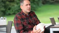 Radijec Miha Šalehar je letos javnost razburil s svojo izpovedjo v 
knjigi Notranji pir.