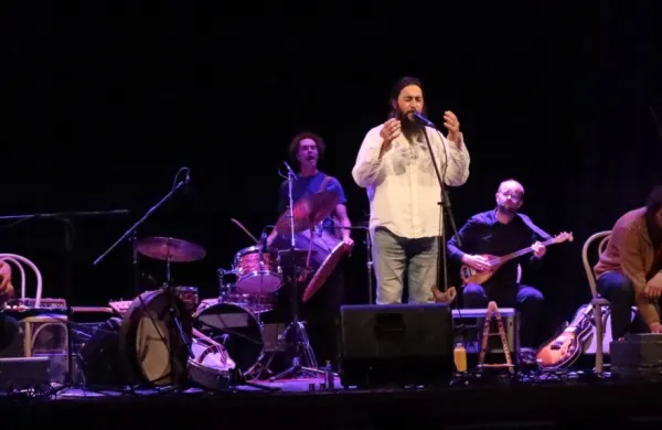 Bakalina Velika z leve: Samo Kutin, Marjan Stanič, Jani Kutin, Dejan Lapanja, Matej Magajne (na harmoniju) in Andrea Pandolfo.     