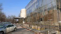 Ministrstvo za pravosodje sploh ni preverilo pravilnost izmere 
površine zapuščenega poslopja na Litijski cesti, ki ga je kupilo od 
Sebastjana Vežnaverja.
