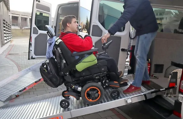 Drastično krčenje denarja za materialne stroške in storitve bi VDC 
pahnilo v položaj, da bi storitve za uporabnike lahko izvajali le 
enkrat na teden. Kar je nesprejemljivo. 