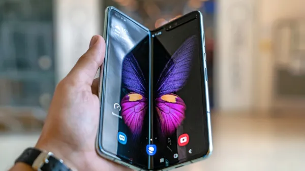 Samsung je tudi lani obdržal prvo mesto med  mobilniki z operacijskim sistemom Android.
