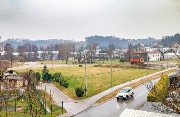  Lago z igralnico, hotelom in restavracijo naj bi zrasel v parku  v 
Volčji Dragi.  