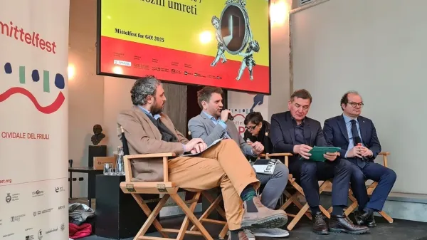 Projekt Mittlesfest for GO! 2025 so v milanskem gledališču Piccolo 
teatro Grassi (z leve) predstavili Giacomo Pedini, Marko Bratuš, 
Stojan Pelko in Mario Anzil.

