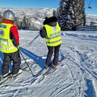 Nepozaben dan na smučišču za slepe in slabovidne (FOTO)