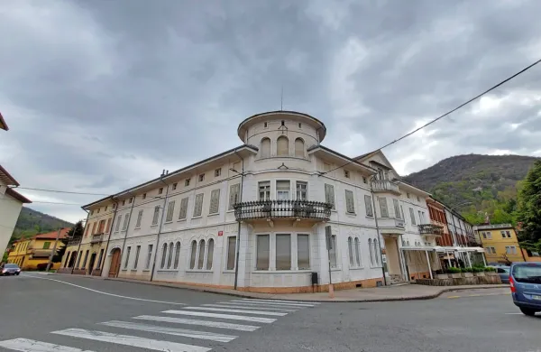 Občina se nagiba k temu, da bi dolgoročno prišla do celotnega kompleksa, ob gostišču Križnič tudi nekdanje kinodvorane in notranjega vrta. 