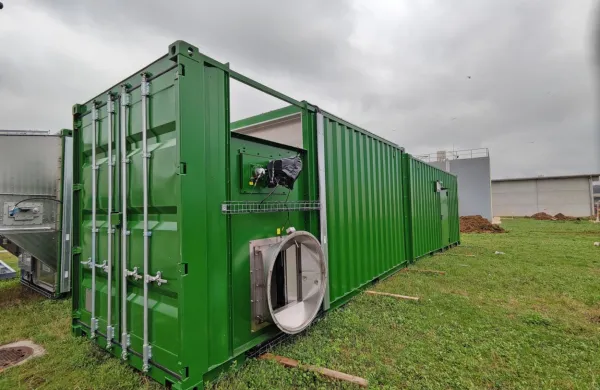 Sušilnica blata na Serminu, zaradi katere se je Marjetica Koper 
zadolžila za 1,5 milijona evrov, še vedno ne obratuje. 