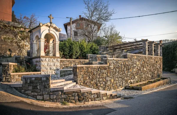  Valentin Stanič se je rodil 12. februarja 1774 v Bodrežu blizu 
Kanala.