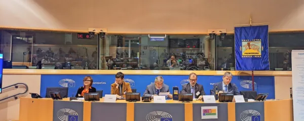 Na posvetu ob odprtju razstave Slovenci med prvimi antifašisti v 
Evropi je spregovorilo kar pet tržaških zgodovinarjev.