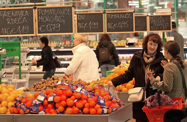 V Sparu se zavedajo, da so plastične vrečke lahko velik okoljski 
problem.