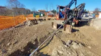 Delavci Kolektorja CPG že vkopavajo kable, ki bodo zagotovili 
stabilnejšo oskrbo z elektriko na severnem Primorskem. 