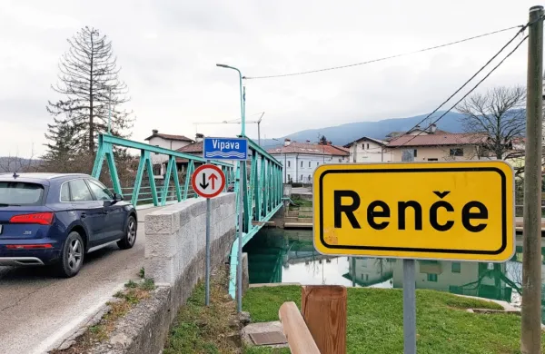  Občina naj bi letos pripravila vse potrebno   za izgradnjo protipoplavnega zidu od starega mostu do potoka Renc in nasipa, s 
katerim bodo dvignili cesto od Bukovice do Renč, ki je večkrat 
poplavljena. 