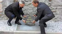 Pred skoraj dvema letoma sta takratni minister Janez Cigler Kralj 
in župan Valter Mlekuž postavila temeljni kamen. Nato se je 
ustavilo. Denar zanj je v proračunu države za  leto 2025. 