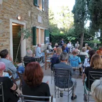 Pred hišo so septembra 2020 predstavili knjigo Lovim pomladni 
veter, obsežen izbor Kosmačeve dotlej neznane kratke proze. 