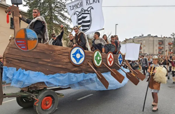 Tako so lani v Ilirsko Bistrico priveslali Zjmnski vikingi.