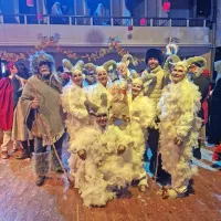 Veliki pustni ples v Piranu: od letališča do ovc Marco Polo (FOTO, VIDEO)