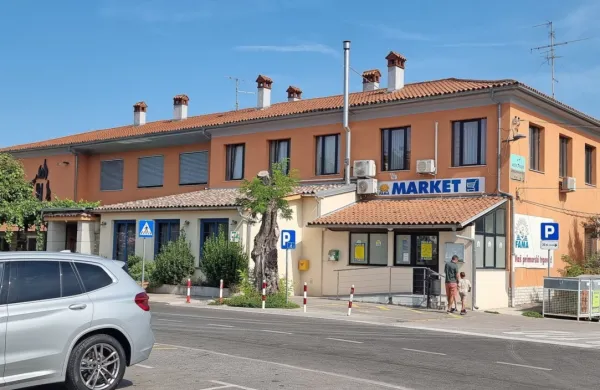Trgovska podjetja, ki imajo markete na podeželju, apelirajo na 
krajevne skupnosti in domačine, naj več nakupov opravijo pri njih, 
sicer  se jim računica ne bo izšla in bodo prisiljeni zapirati.