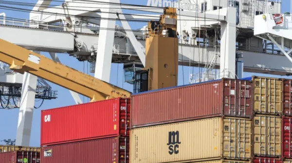 Toženi nekdanji luški nadzorniki pričakujejo, da  bo vrhovno 
sodišče  reviziji  ugodilo in zadevo  vrnilo  v  ponovno  odločanje.