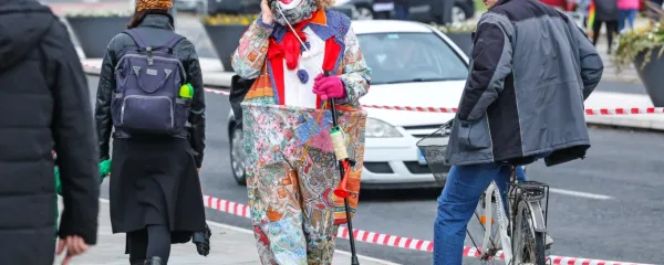 Vsak dan je priložnost za novo masko