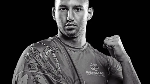 Trije napadi z nožem v Beogradu: Neznanec ubil perspektivnega srbskega MMA borca