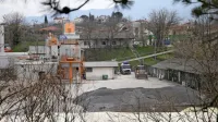 Vrtojbenci se čudijo, da ministrstvo za okolje, prostor in energijo priznava, da lokacija asfaltne baze ni 
primerna, da pa nima ukrepov, ki bi  pospešili selitev. 