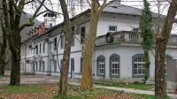 Nekdanji Paradiso je večinoma prazen, a ga občina vzdržuje. O tem, katere vsebine umestiti vanj, se bodo pogovarjali jeseni na širši javni razpravi. 