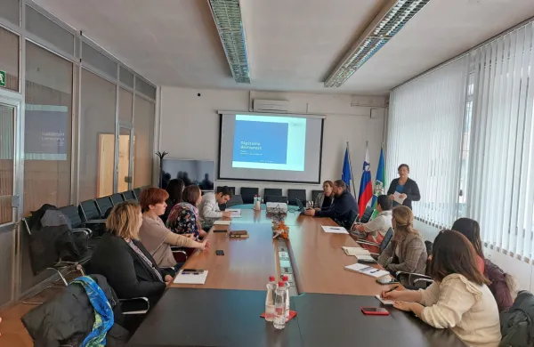 V Vipavi so za turistične ponudnike in zavode pripravili  prvo od več delavnic o pomenu dostopnosti 
informacij, prostora  in storitev za  vse   goste Vipavske doline.    