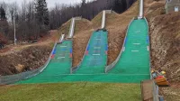 Skakalnicam na Kovku bi se lahko v naslednjih desetih letih pridružil zimsko-letni športni center na Predmeji. 