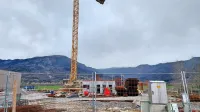V logističnem centru že gradijo gasilsko reševalni center, zdravstveni center pa bodo začeli graditi čez eno leto.  
