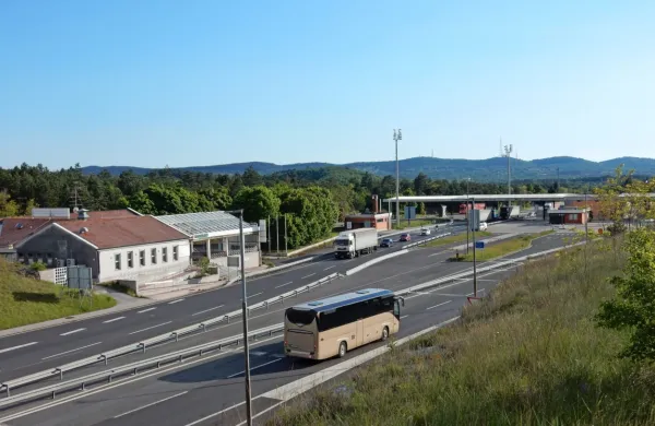 V Občini Sežana  si  želijo celovite rešitve prometne ureditve 
območja Fernetičev tako na slovenski kot na italijanski strani.