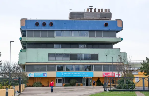 V Splošni bolnišnici Izola za zdaj ni večjih težav zaradi stavke in 
umika soglasij zdravnikov za nadurno delo.    