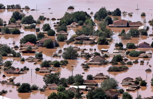 Poplave v Grčiji septembra lani. 