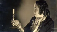 Ksenija Vidali v vlogi Mimi v operi La Bohème Giacoma Puccinija, s katero je debitirala 
2. maja 1947 v ljubljanski Operi. 