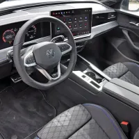 V notranjosti je avtomobil doživel precej sprememb.